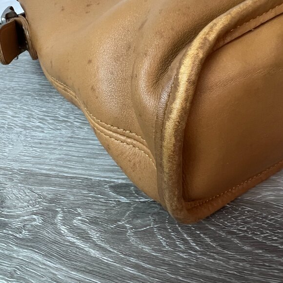 Coach Legacy Vintage Camel Tan Medium Bucket Duffle Hobo Shoulder Bag Purse 6010 - Picture 5 of 10